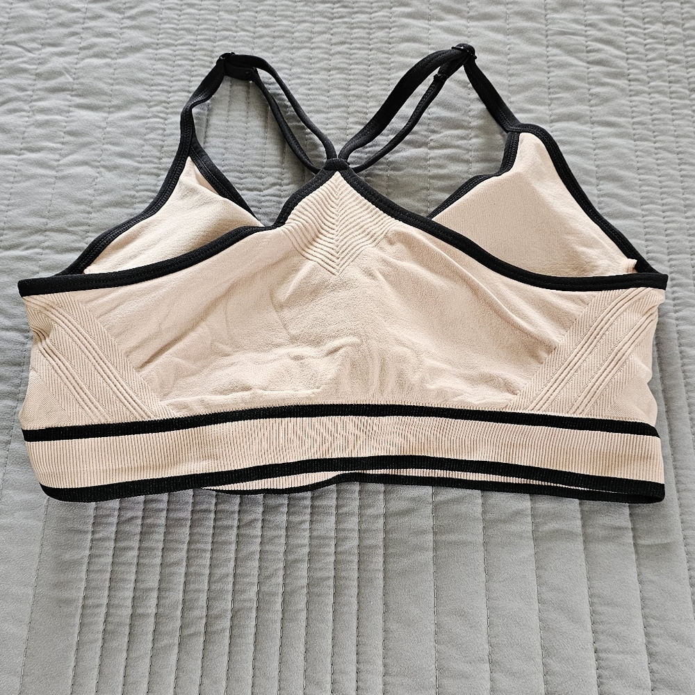 Women's Racerback Style Sports Bra - Picture 3 of 5